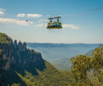 Blue Mountains, Scenic World + Featherdale Wildlife Park or Sydney Zoo